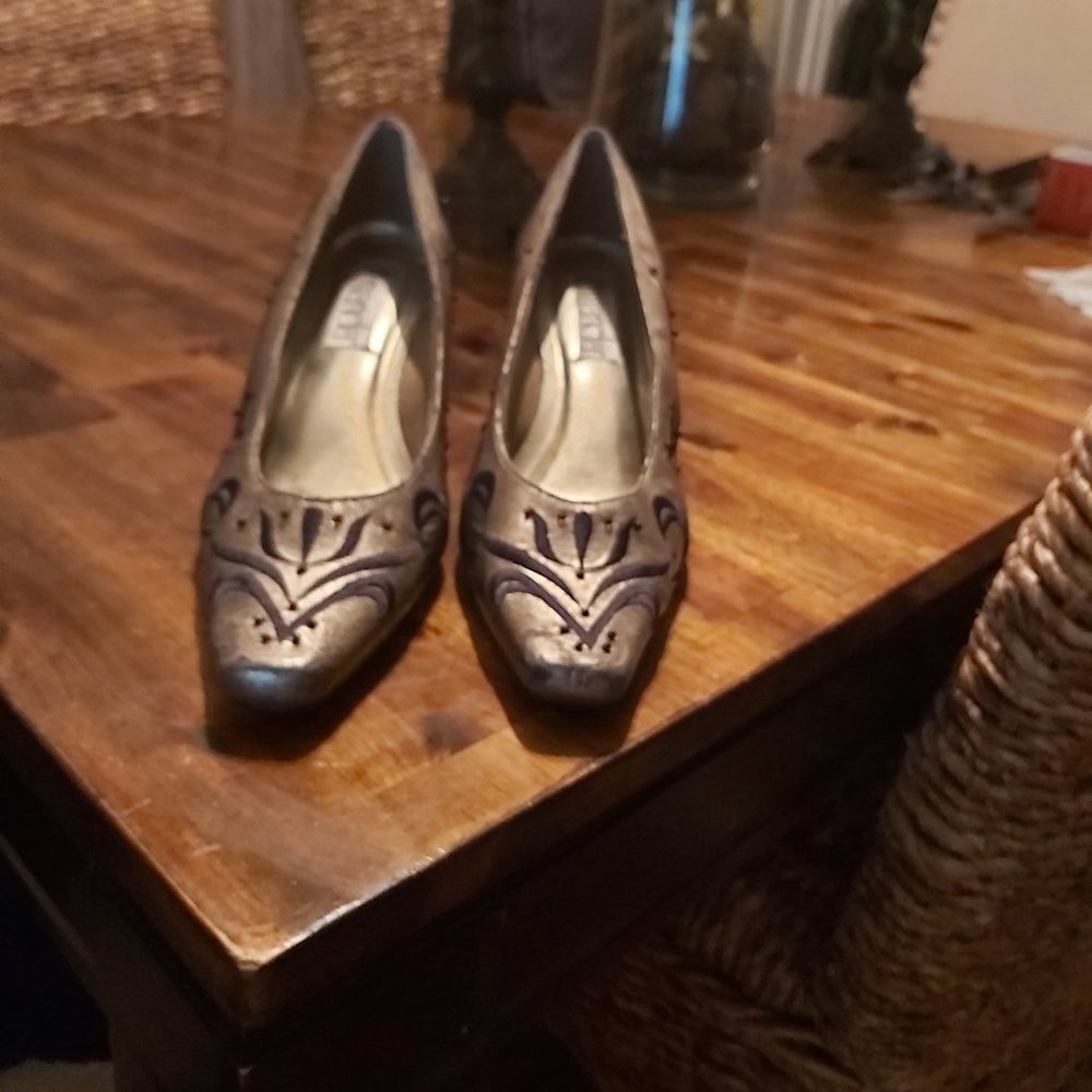 Vintage Gold and Black Pumps